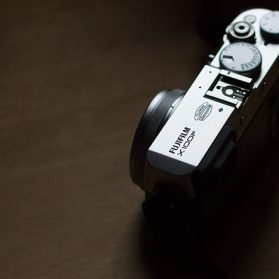 Fujifilm X100F Test - Optisch ist die Kamera an Messsucherkameras angelehnt